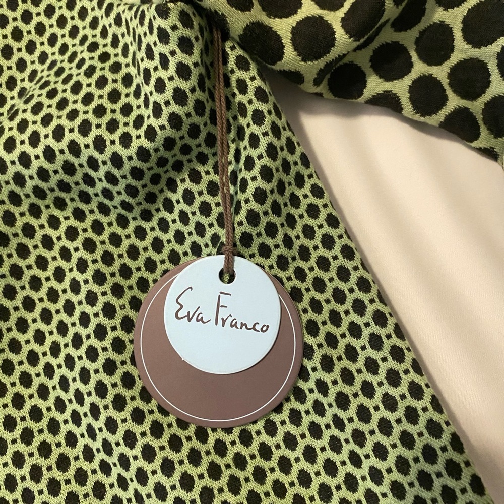 Eva Franco unique button up top in a size 8 - no material tag / likely a sample - Picture 8 of 14